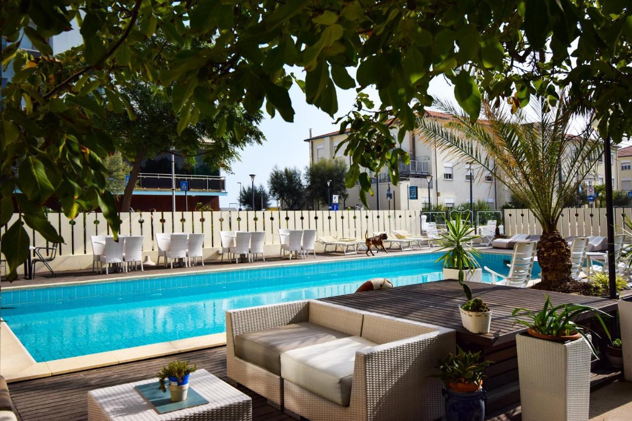 Hotel Alba Misano Adriatico Esterno foto